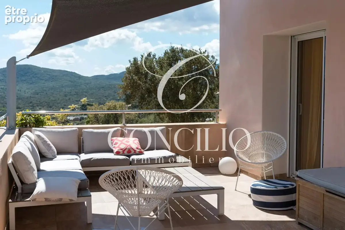 Pinarello - Élégante villa avec vue panoramique - photo 1