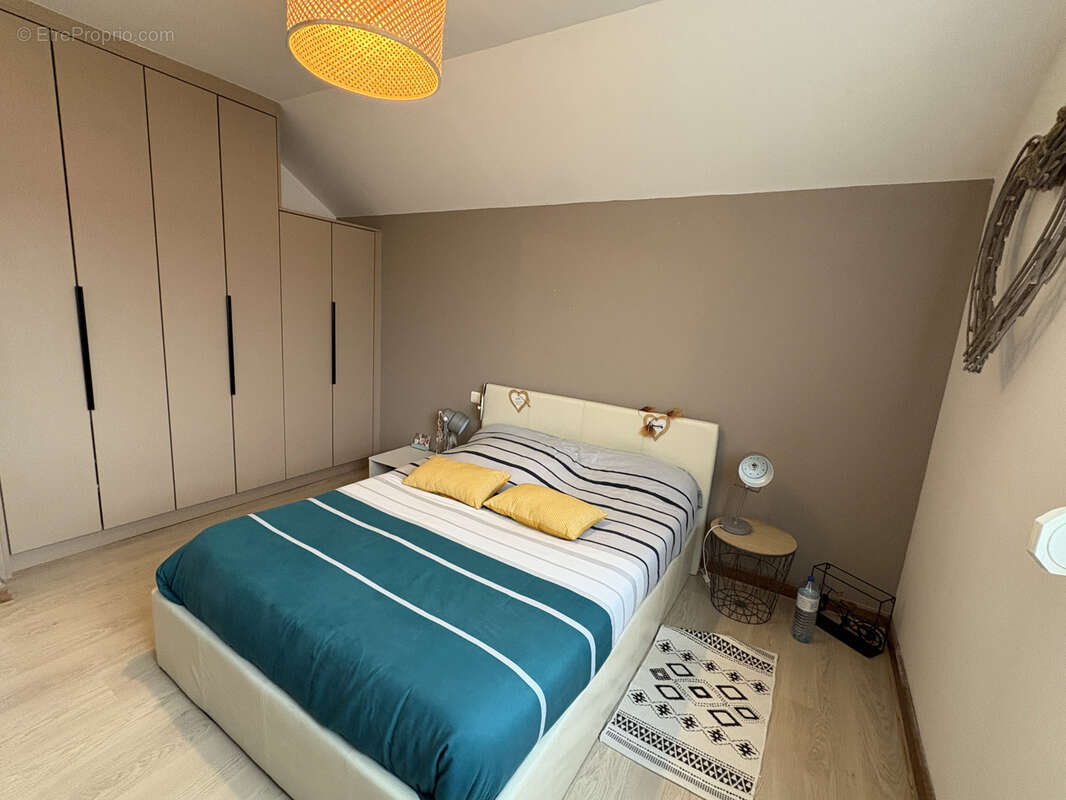 Maison à SAINT-PARRES-AUX-TERTRES