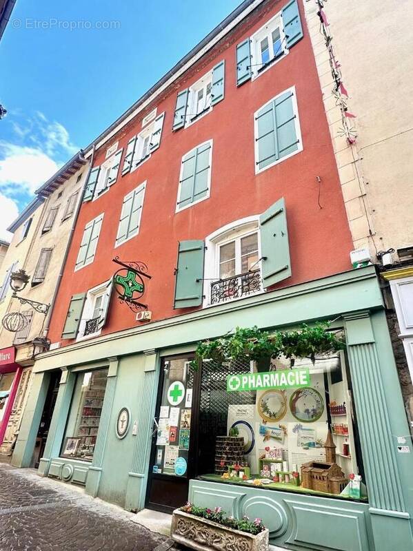   - Appartement à AX-LES-THERMES