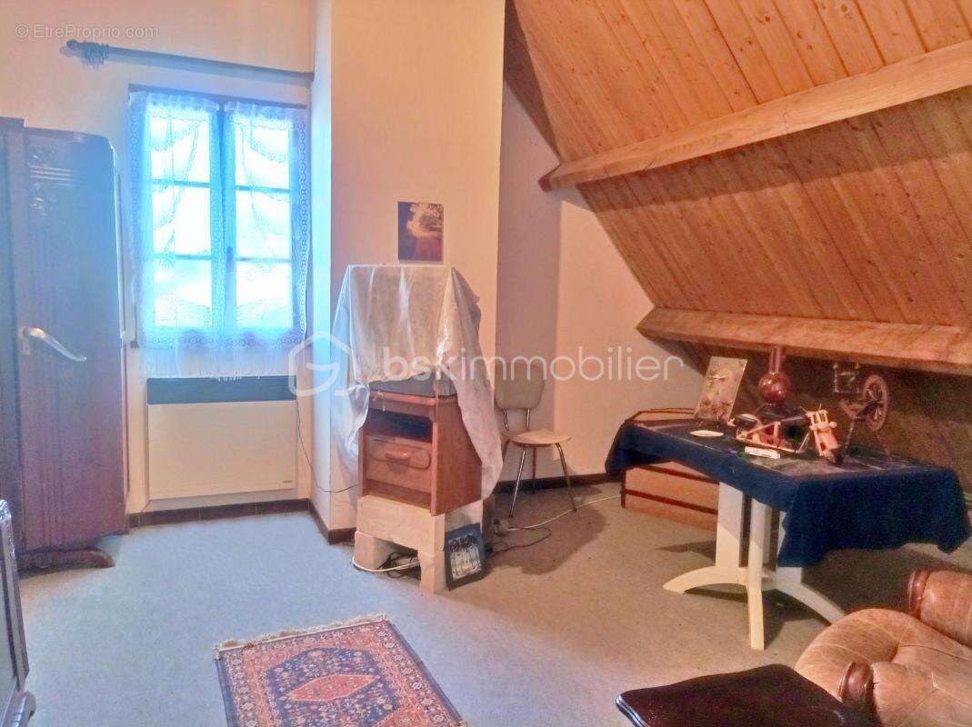 Maison au cœur du village de Cazals : Calme & Commodités à portée de main - photo 17