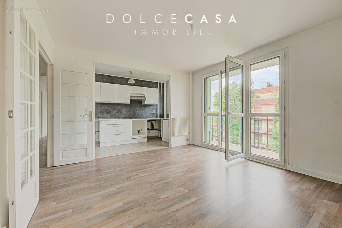 Appartement à LE PERREUX-SUR-MARNE