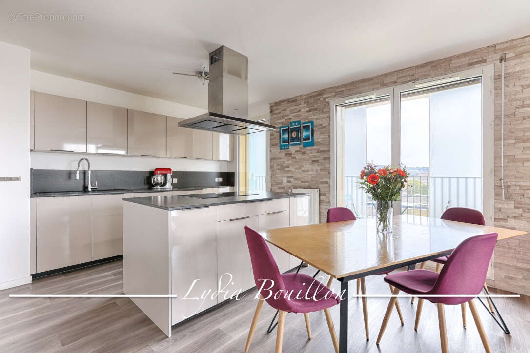 Appartement à NANTERRE