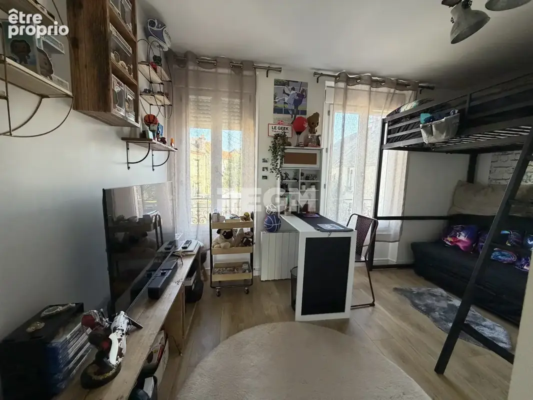 Maison 3 chambres avec cour et dépendance. - photo 9