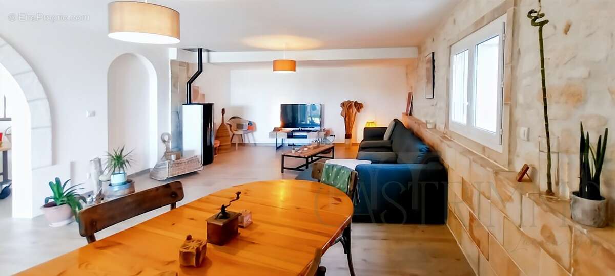 Maison à SAINT-DREZERY