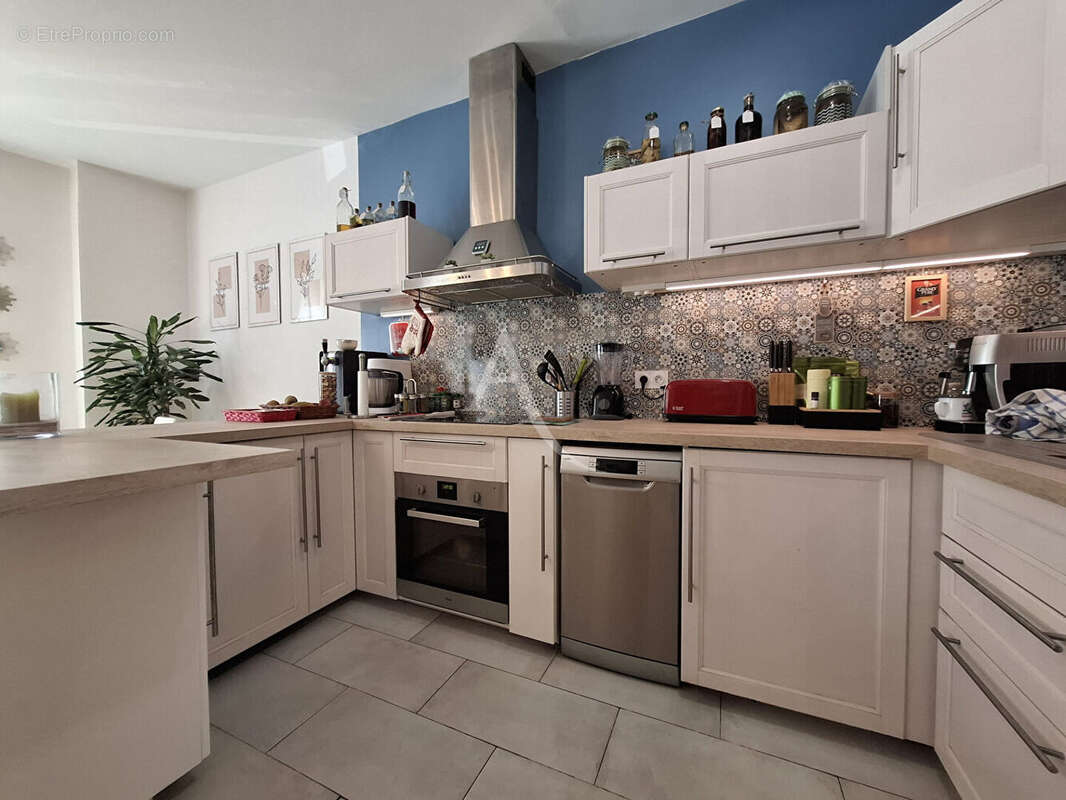 Appartement à CHARENTON-LE-PONT