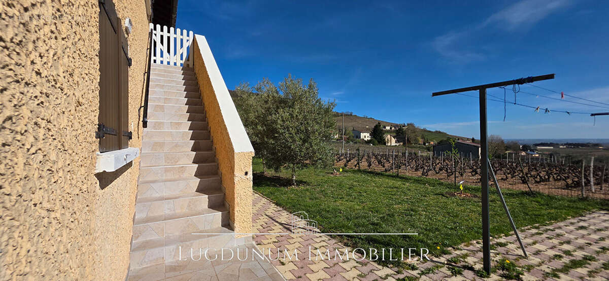 Maison à ODENAS