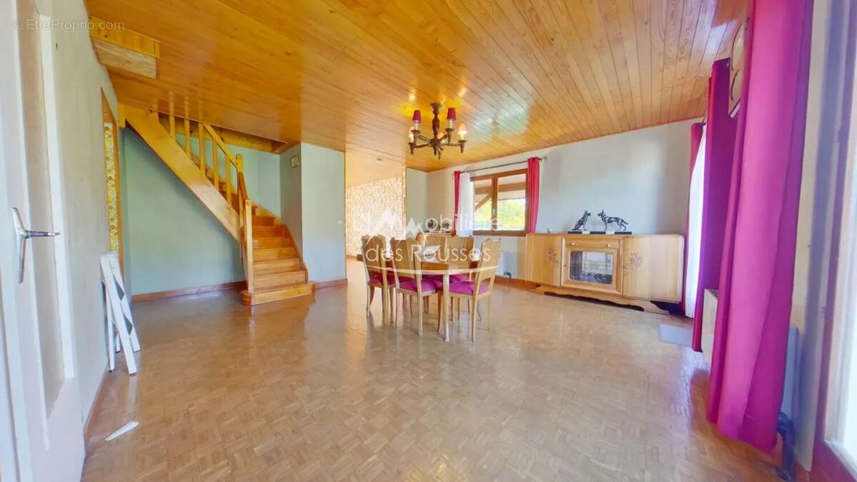 Maison à LA PESSE