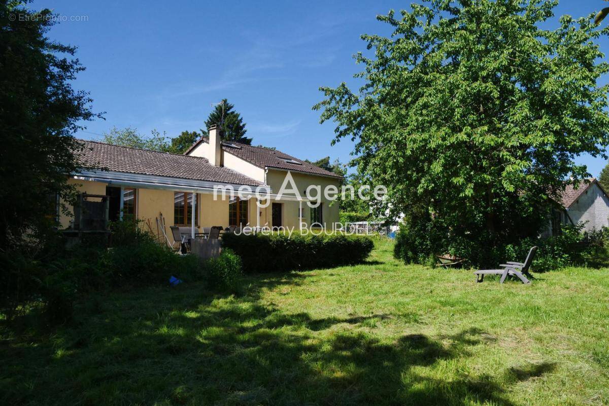 Maison à LA BOISSIERE-ECOLE