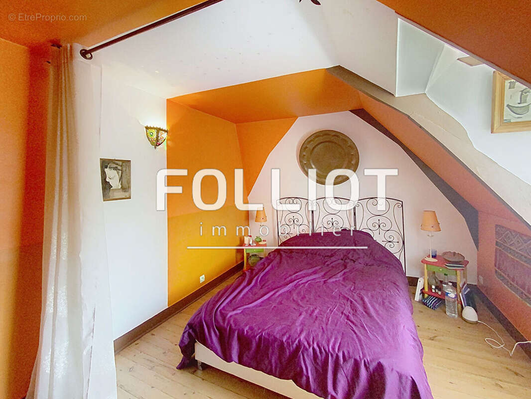 Maison à MENIL-HUBERT-SUR-ORNE