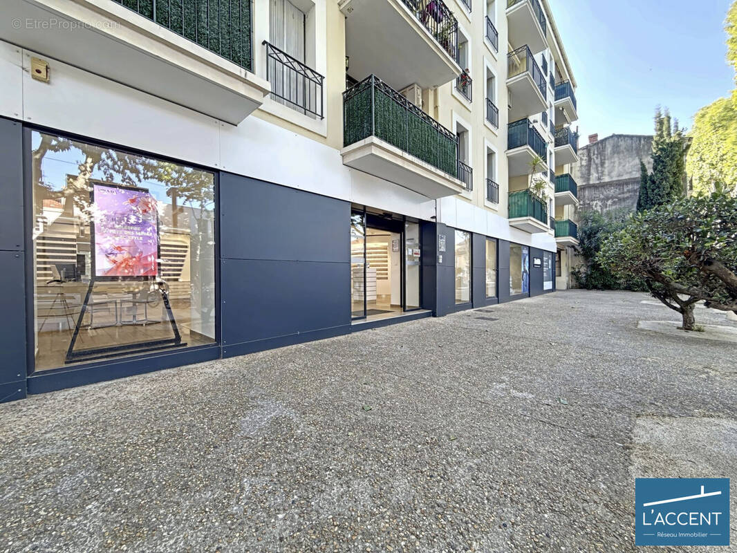 Commerce à LUNEL
