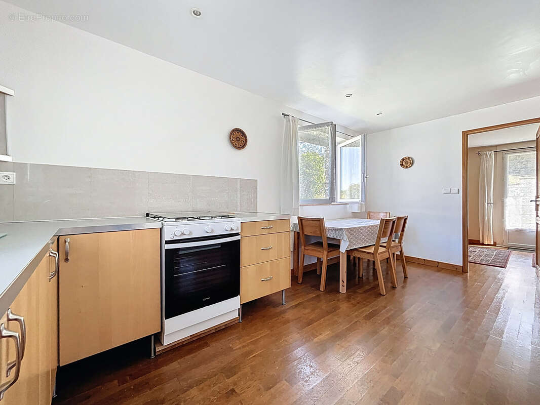 Maison à SAINT-SAUVEUR-LE-VICOMTE