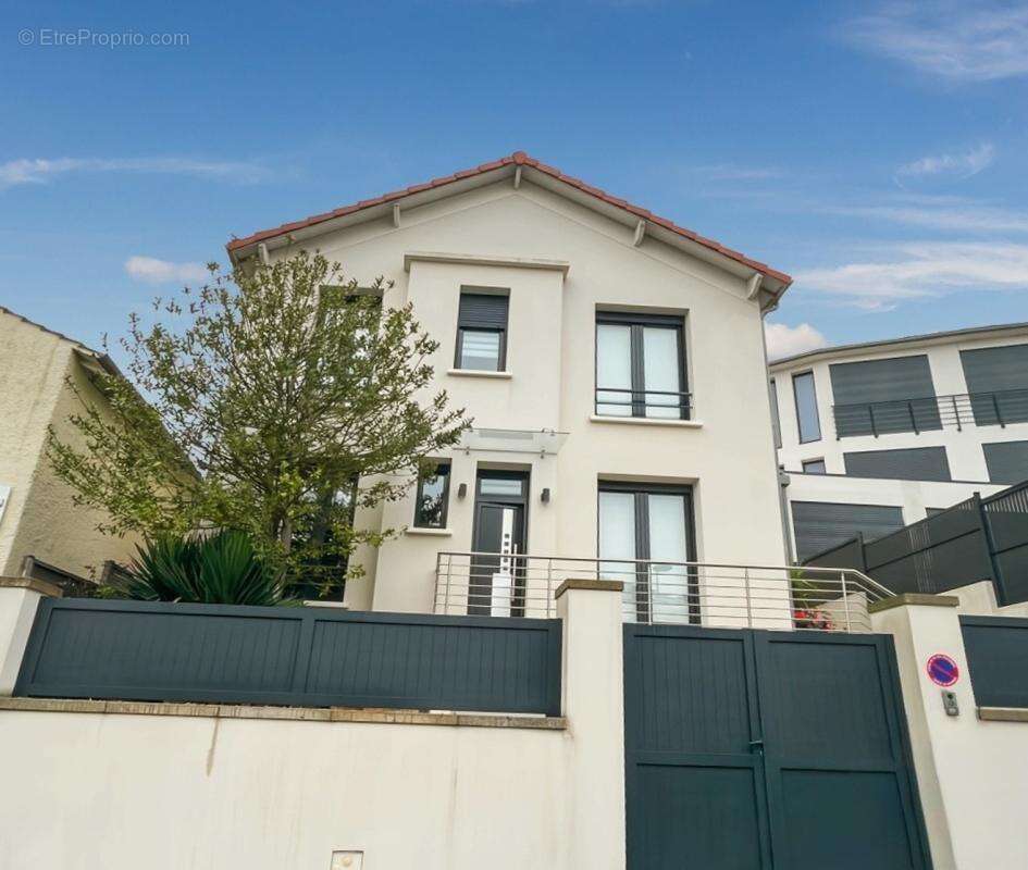 Maison à CHAVILLE