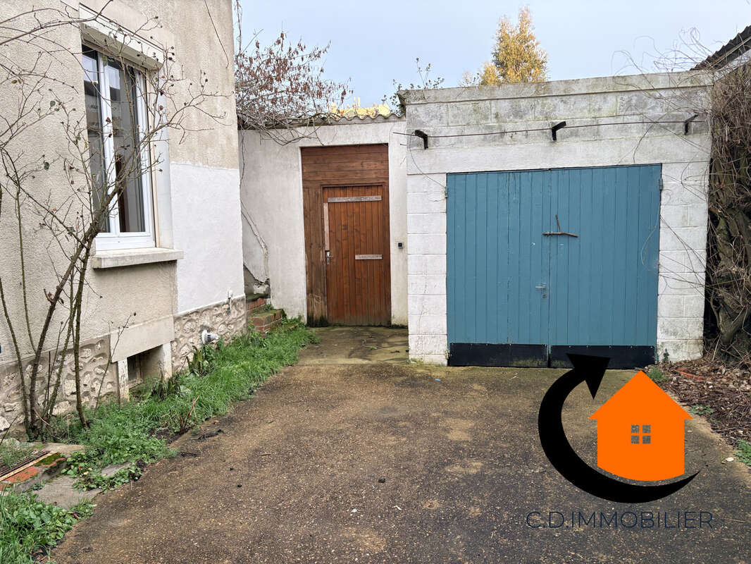 Maison 75 m² à Luce  - photo 11