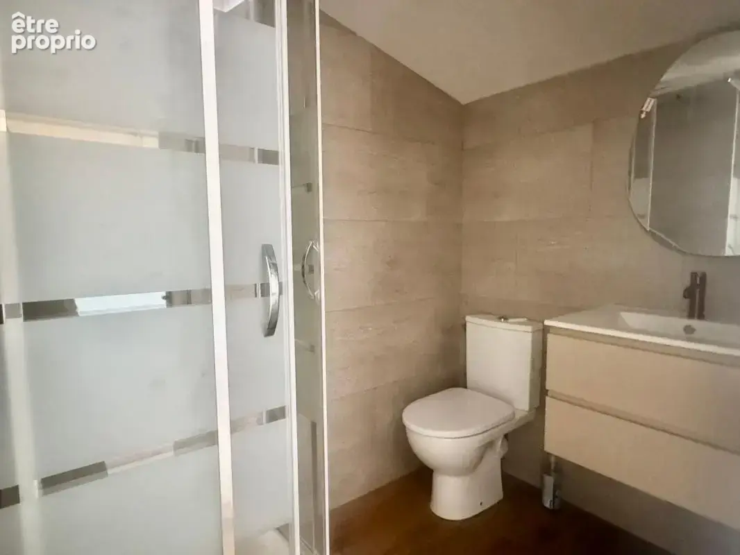 Appartement T 1 studio refait à neuf .+ cellier de 6 m2 - photo 5