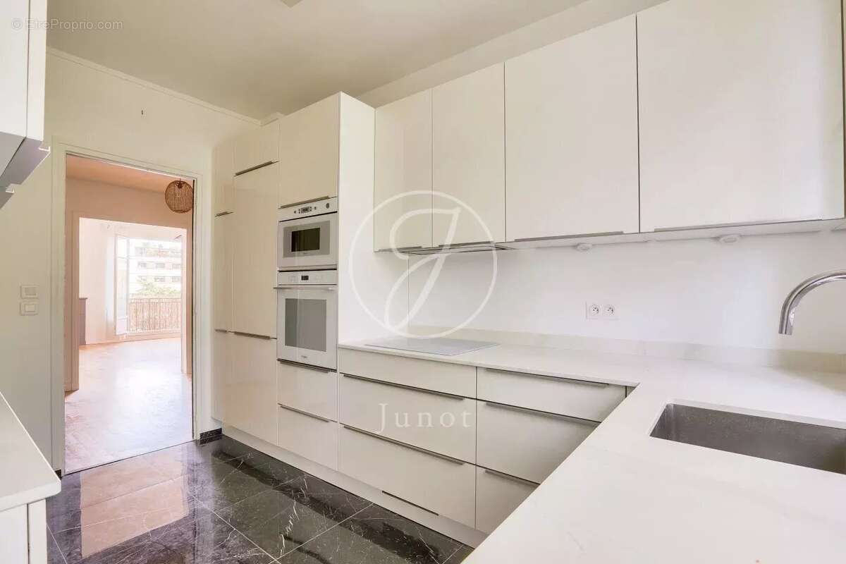 Appartement à SAINT-CLOUD