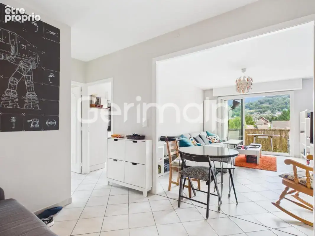 Vente - Appartement - 3 pièces + cuisine - 74,39 m² - 530 000 € - photo 3