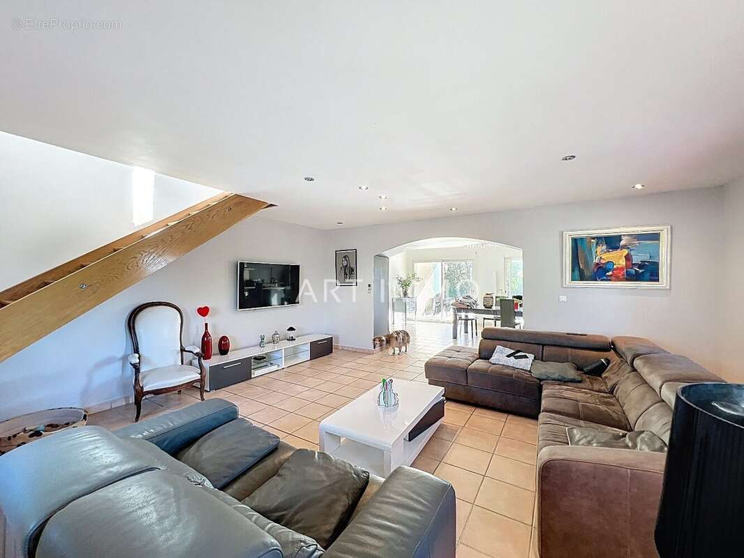 Maison à CABRIERES-D&#039;AVIGNON