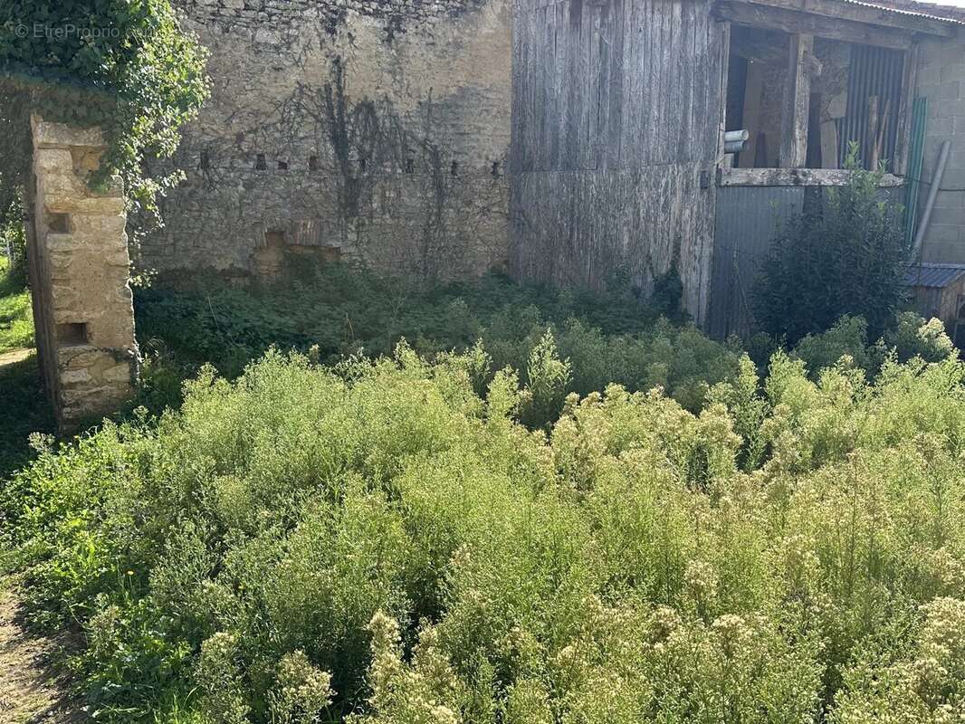 Maison à SAINT-MAURICE-LA-CLOUERE