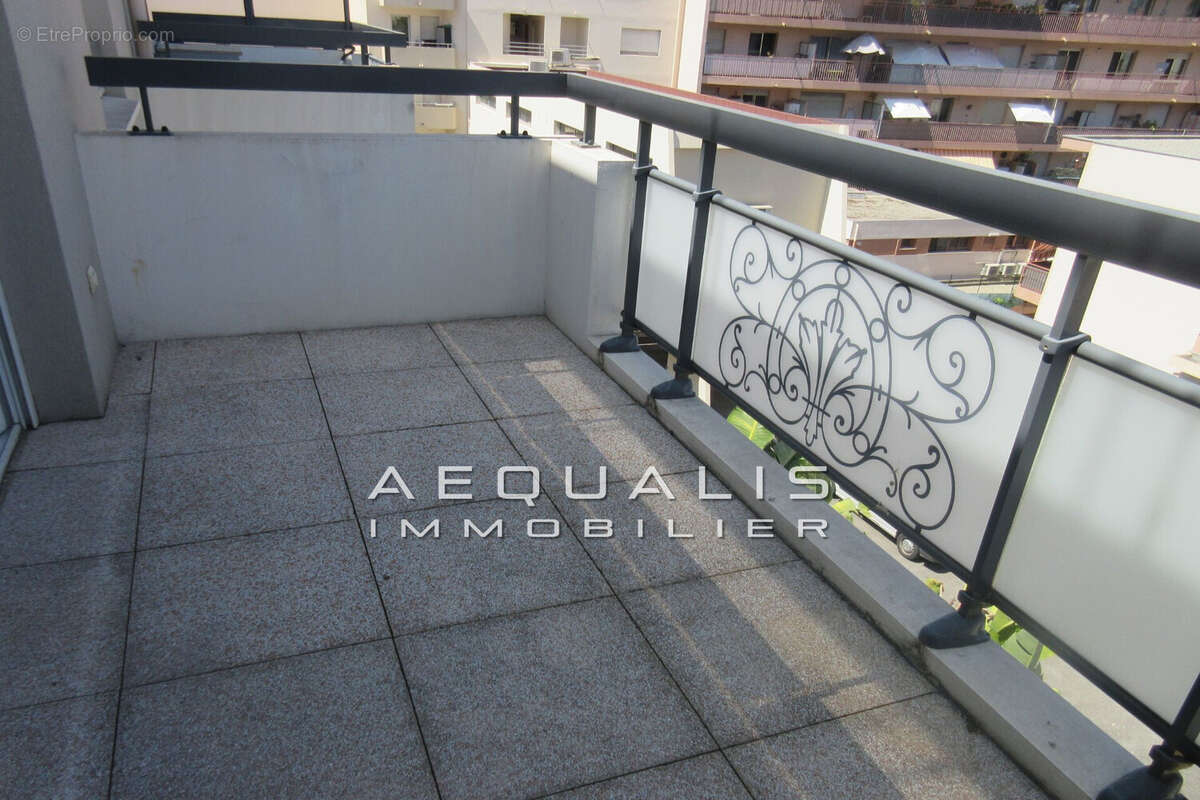 Appartement 27 m² à Saint-Laurent-Du-Var  - photo 7