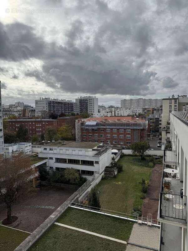 Appartement à PARIS-15E