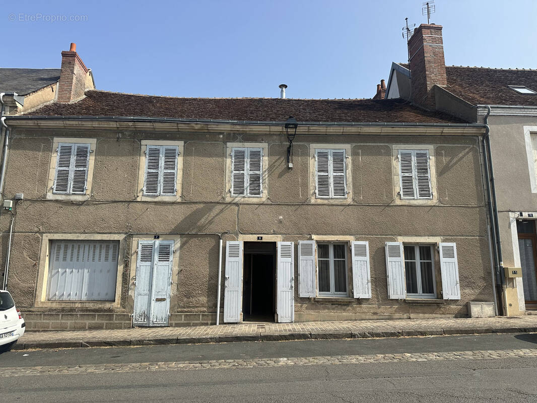 Maison à CHATEAUMEILLANT