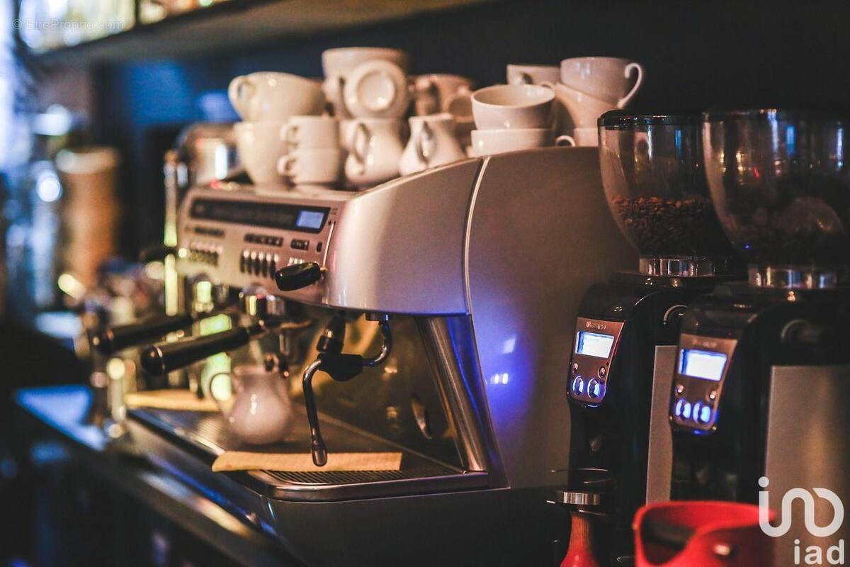 Photo 1 - Commerce à ALES