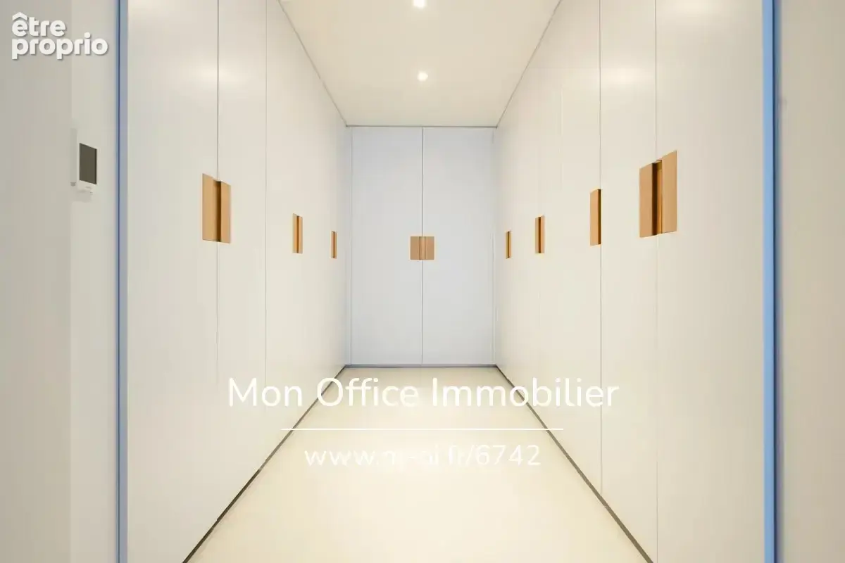 Référence : 6742-NGU. - Villa 8 pièces 340m2 - vue exceptionnelle - Piscine - 6 chambres en suites - photo 14