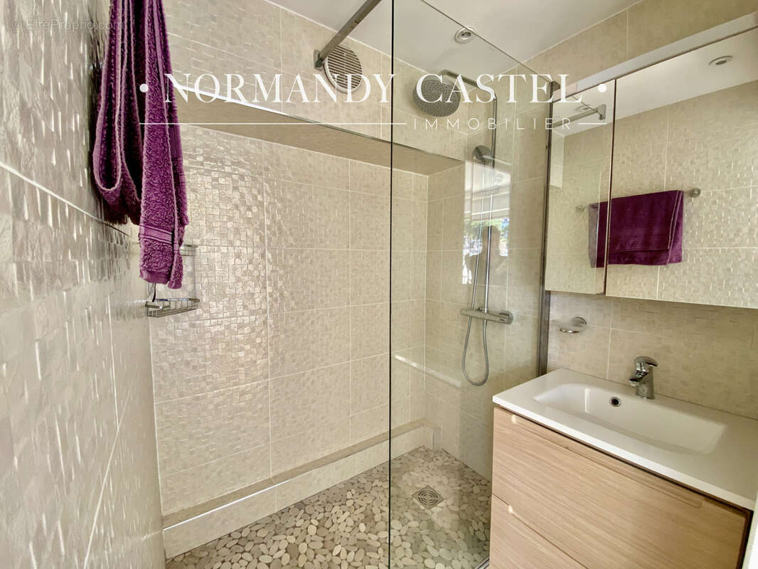 Appartement à TROUVILLE-SUR-MER