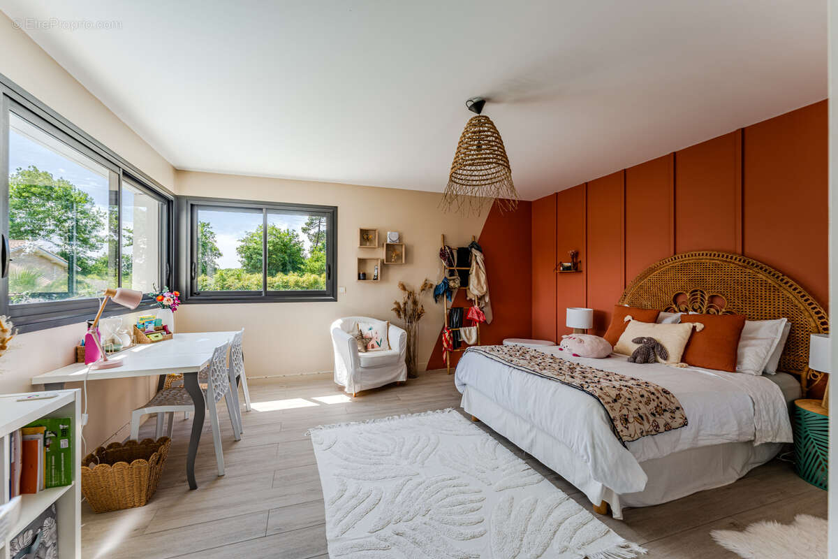 Maison à GUJAN-MESTRAS