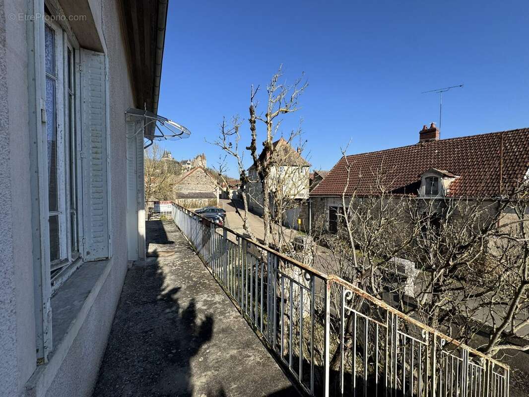 Maison à LA ROCHEPOT