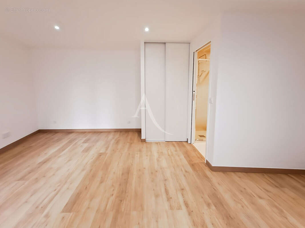 Appartement à ARPAJON