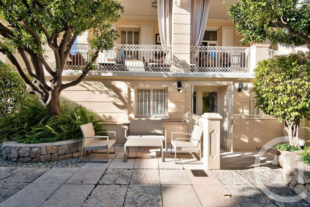 Appartement à BEAULIEU-SUR-MER