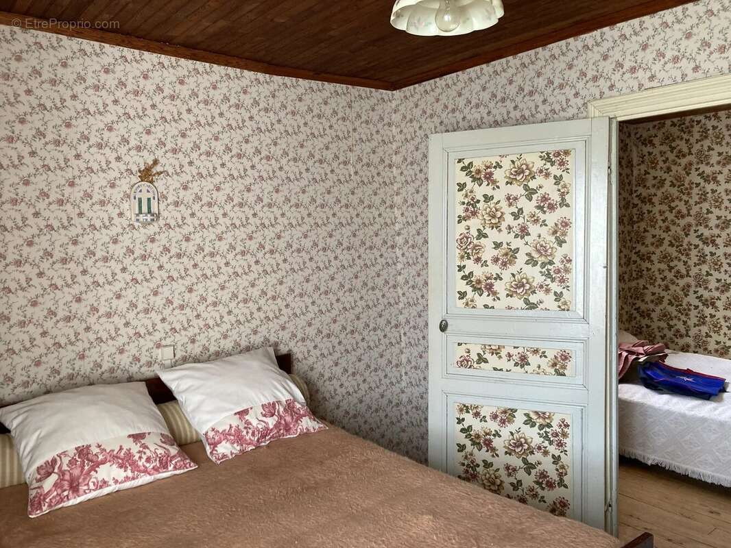 Maison à GINOUILLAC