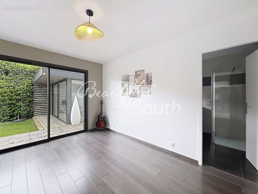 Maison à VILLENEUVE-DE-LA-RAHO