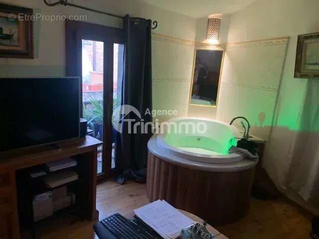 Maison à TOURRETTES-SUR-LOUP