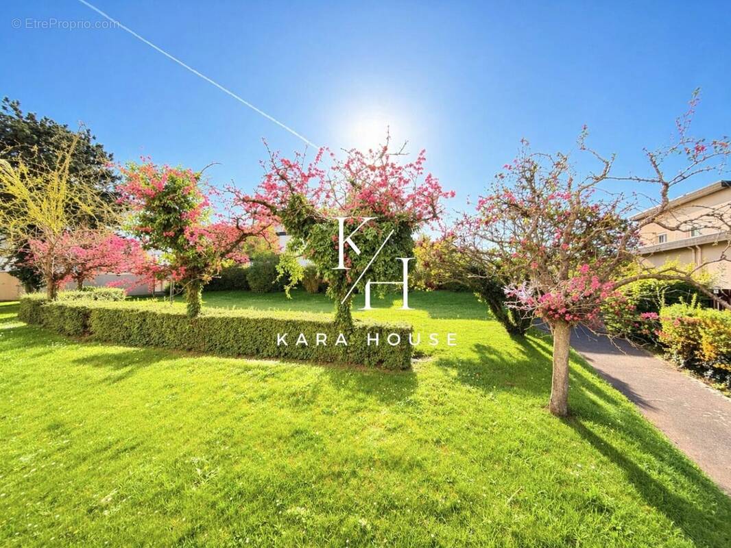 Appartement à HEROUVILLE-SAINT-CLAIR