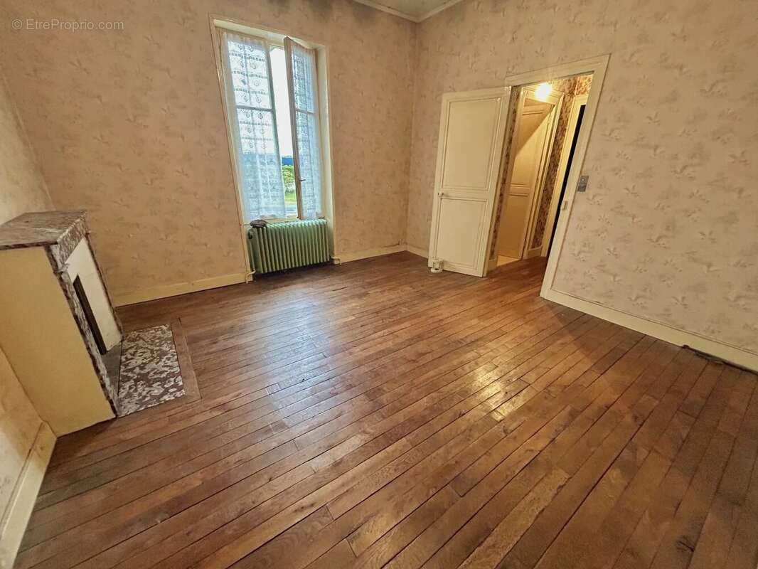 Maison à CHATELLERAULT