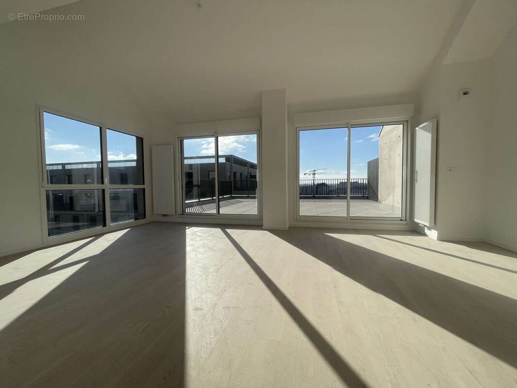 Appartement 93 m² à Bordeaux  - photo 2