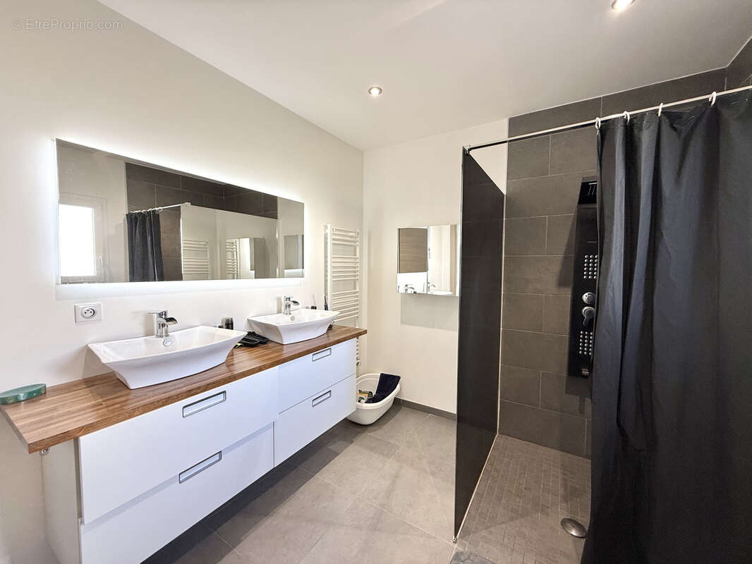 Maison à PRUNELLI-DI-FIUMORBO