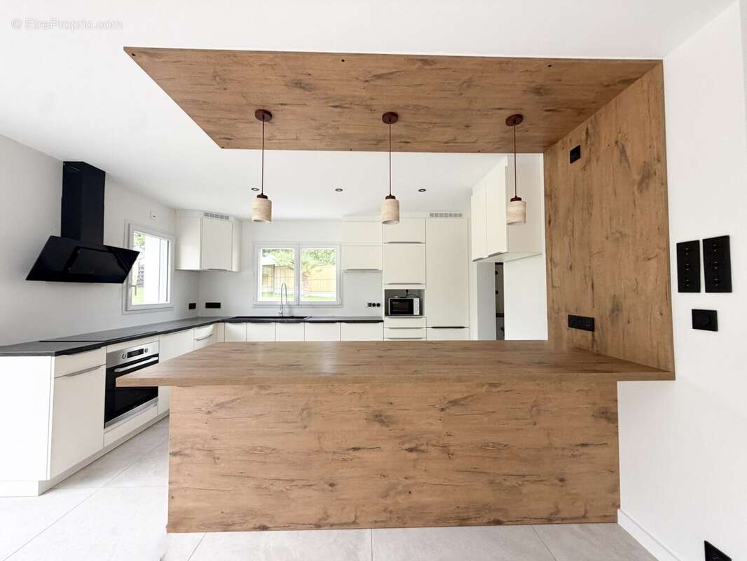 Maison 158 m² à Monterblanc  - photo 4
