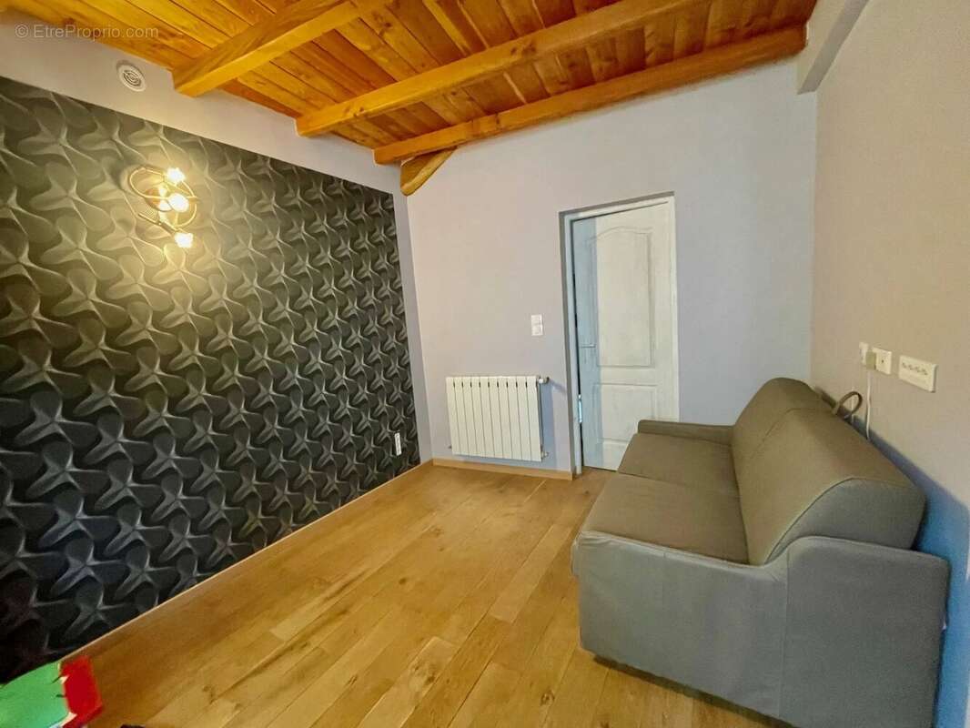 Maison à SAINT-PAUL-DE-JARRAT