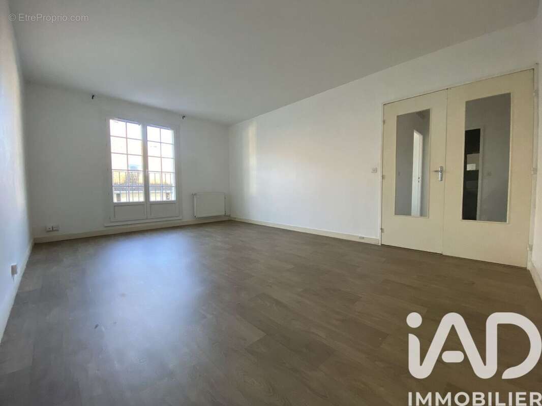 Photo 2 - Appartement à DAMMARIE-LES-LYS
