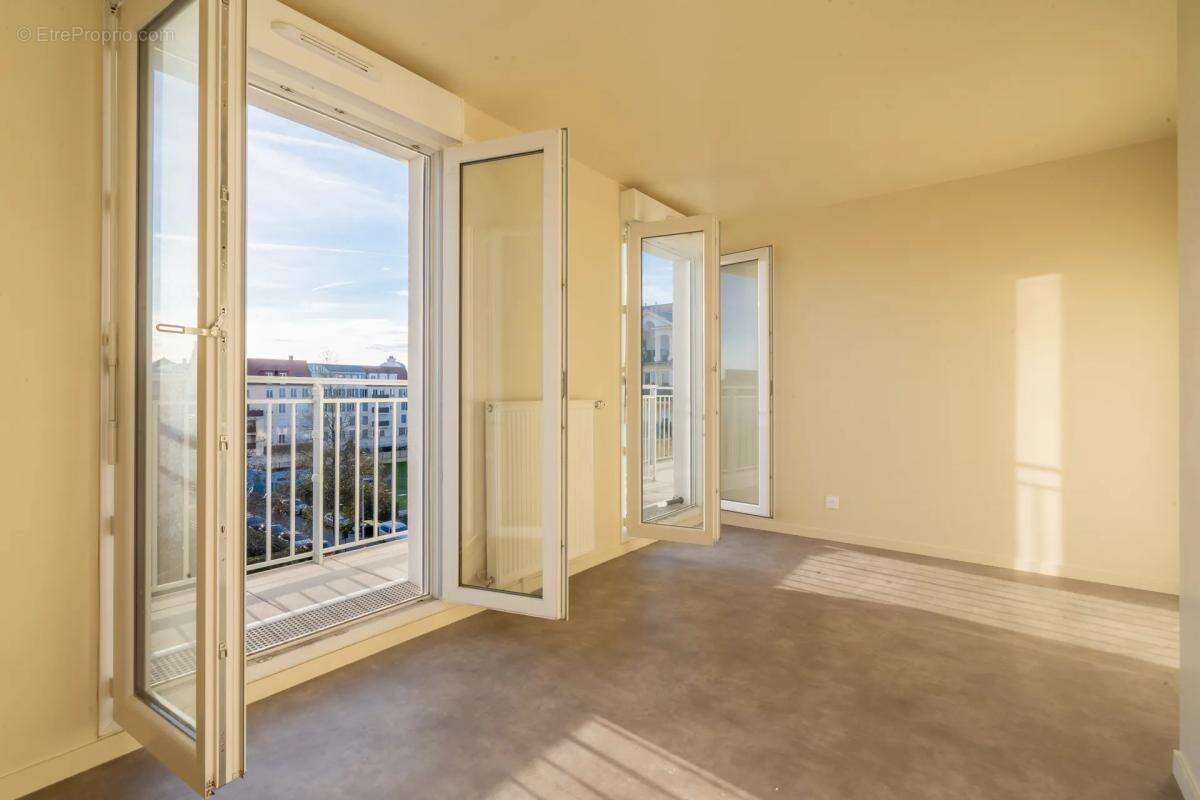 Appartement à LE BLANC-MESNIL