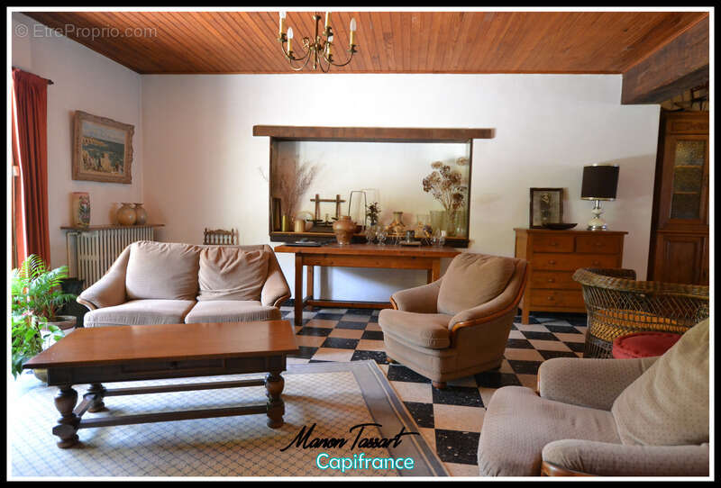 Maison à DOUCHY-LES-MINES