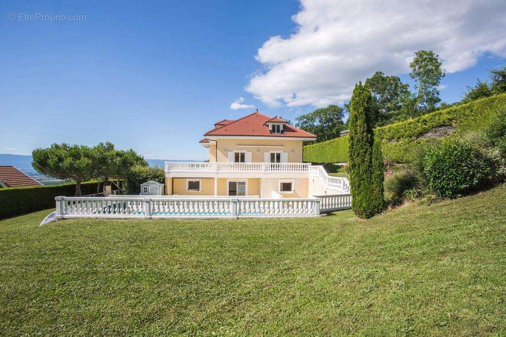 Maison à CRANVES-SALES
