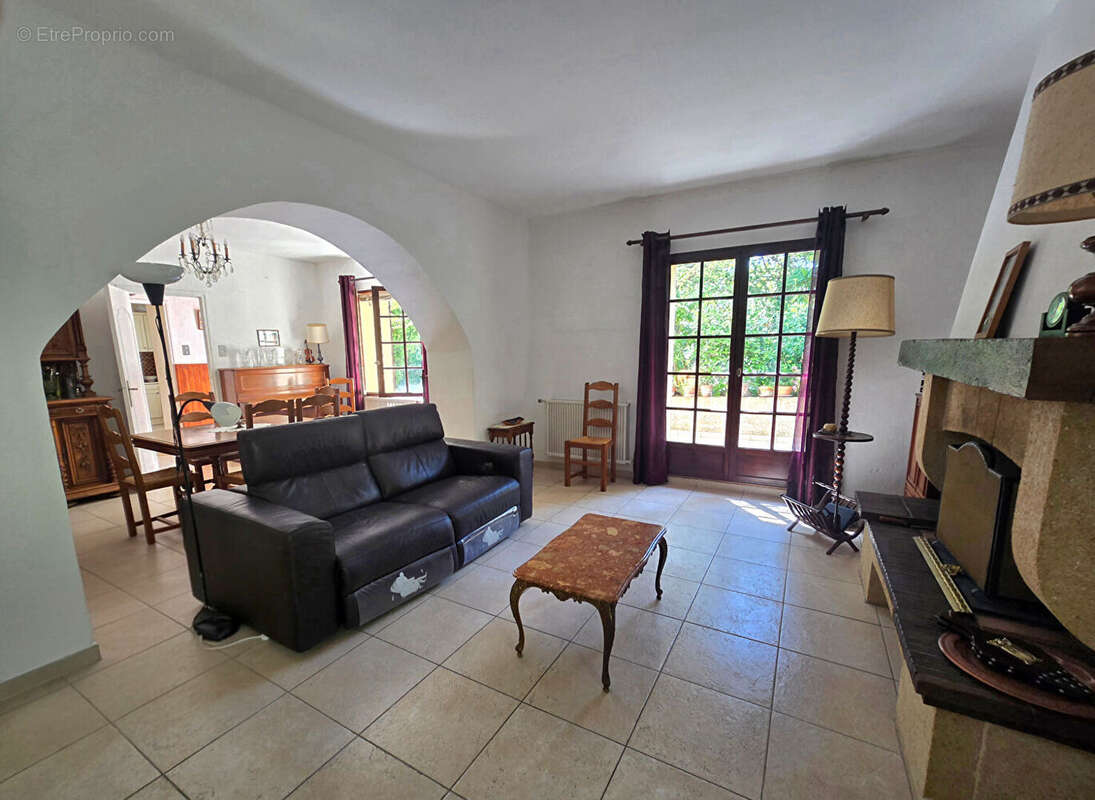 Maison Saint Savournin 5 pièce(s) 140 m2 - photo 3