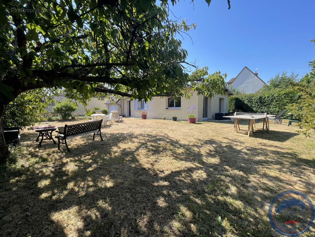 Maison à COLLEVILLE-MONTGOMERY
