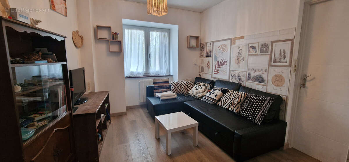 Maison à LA TOUR-DU-PIN