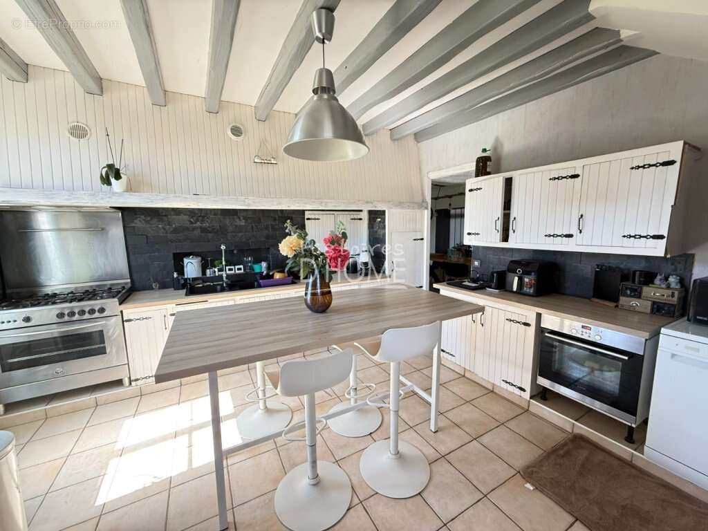 Maison à COURPALAY