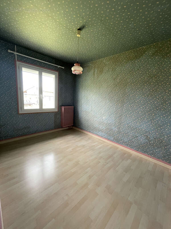 Maison à CAILLOUX-SUR-FONTAINES